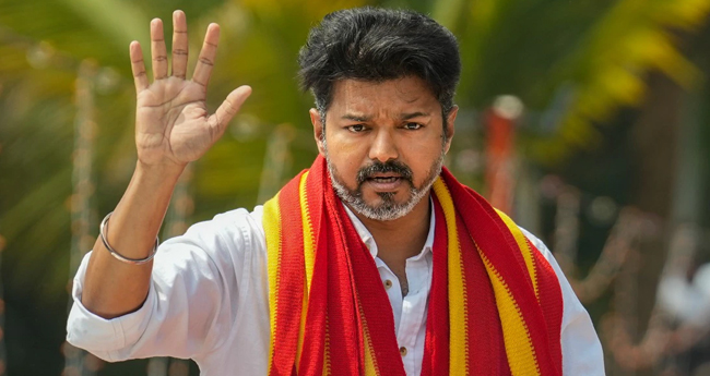 വി​ജ​യ് മു​ഖ്യ​മ​ന്ത്രി സ്ഥാ​നാ​ർ​ഥി; ബി​ജെ​പി​യു​മാ​യി സ​ഖ്യ​മി​ല്ല: ടി​വി​കെ