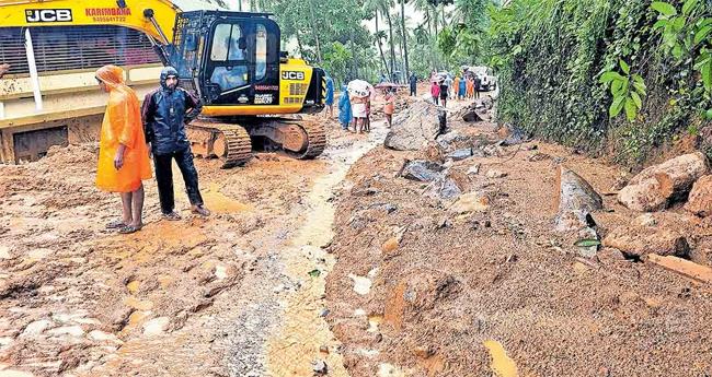 വി​ല​ങ്ങാ​ട് ഉ​രു​ൾ​പൊ​ട്ട​ൽ: വി​ദ​ഗ്ധ സം​ഘം തി​ങ്ക​ളാ​ഴ്ച എ​ത്തും