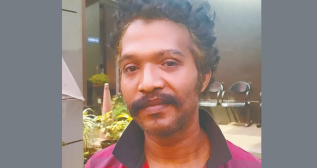 അ​ച്ഛ​നെ വെ​ട്ടി​യ യു​വാ​വി​നെ​തി​രേ കൊ​ല​പാ​ത​ക​ശ്ര​മ​ത്തി​നു കേ​സ്