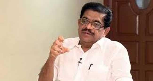 ബാ​ർ ഉ​ട​മ​ക​ളും സ​ർ​ക്കാ​രും ത​മ്മി​ൽ ധാ​ര​ണ​യു​ണ്ടെ​ന്ന​തി​ന് പു​റ​ത്ത് വ​ന്ന സം​ഭാ​ഷ​ണം തെ​ളി​വ്: വി.​എം. സു​ധീ​ര​ൻ