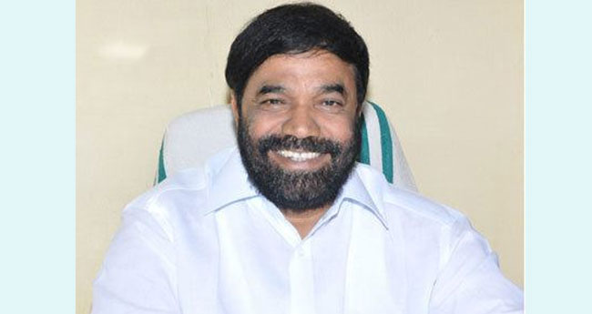 സ​ഹ​ക​ര​ണസം​ഘം ജീ​വ​ന​ക്കാ​രു​ടെ​യും സ​ഹ​കാ​രി​ക​ളു​ടെ​യും   വാ​യ്പാ ബാ​ധ്യ​ത പ​ര​സ്യ​മാ​ക്ക​ണം