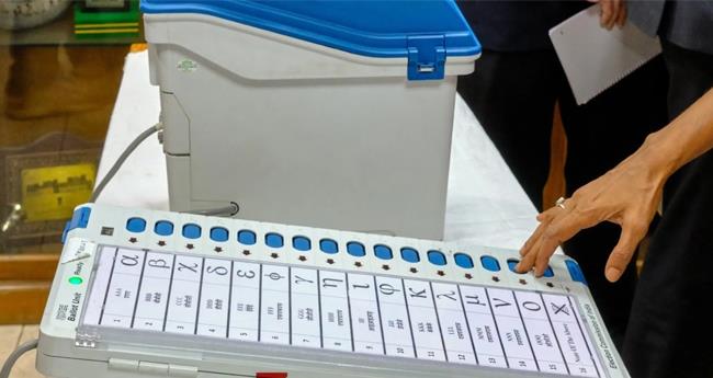 ഇ​ന്ന് നി​ശ​ബ്ദ പ്ര​ചാ​ര​ണം;  പോ​ളിം​ഗ് സാ​മ​ഗ്രി​ക​ളു​ടെ വി​ത​ര​ണം  രാ​വി​ലെ എ​ട്ടു മു​ത​ൽ