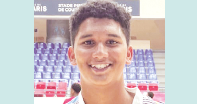 ഇ​​​​ന്ത്യ​​​​ൻ  ജ​​​​ഴ്സി​​​​യി​​​ൽ മി​​​ന്നി യോ​​​ഹ