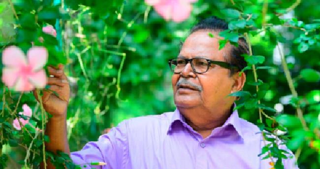 പാ​ട്ടു​ക​ളി​ലെ ആ​യി​രം പൗ​ര്‍​ണ​മി​ക​ള്‍