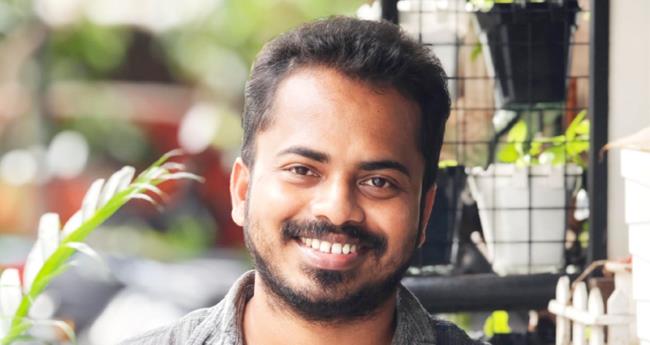 ക​ള​റാ​ക​ട്ടെ ഓ​ണം!