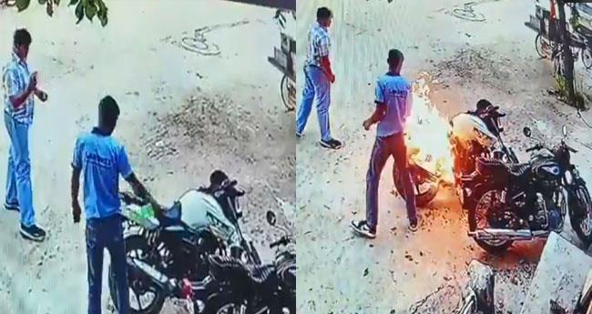 Daylight Arson and Extortion Racket: Two Motorcycles Torched in Haryanas Rewari ?1 Lakh Ransom Demanded