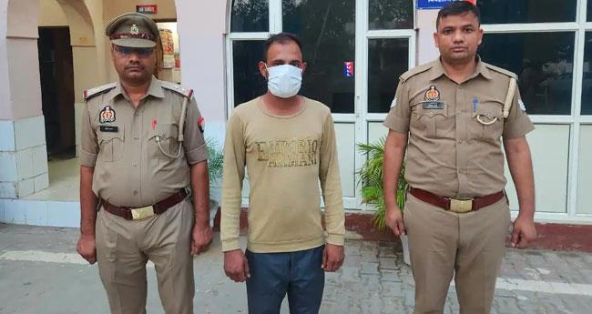 Noida Vendor Arrested After Video Of Him Sprinkling Drain Water On Coconuts Goes Viral