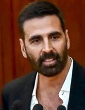 സം​സാ​രി​ക്കാ​ൻ വാ​ക്കു​ക​ൾ കി​ട്ടു​ന്നി​ല്ല, ഒ​രാ​ഴ്ച മു​ൻ​പും ഒ​ന്നി​ച്ചു​ണ്ടാ​യി​രു​ന്നു; അ​സ്രാ​നി​യു​ടെ വി​യോ​ഗ​ത്തി​ൽ അ​ക്ഷ​യ് കു​മാ​ർ