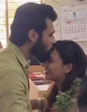 ര​ജി​സ്റ്റ​ർ ഓ​ഫീ​സി​ൽ ഒ​പ്പി​ട്ടു, ല​ളി​തം സു​ന്ദ​ര​മാ​ക്കി ക​ല്യാ​ണം; ന​ട​ൻ ആ​ൻ​സ​ൺ പോ​ൾ വി​വാ​ഹി​ത​നാ​യി