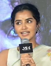 മ​ല​യാ​ള​സി​നി​മ​യി​ൽ നി​ന്നും അ​വ​ഗ​ണ​ന നേ​രി​ട്ടെ​ന്ന് അ​നു​പ​മ; മ​ല​യാ​ളം അ​വ​ഹേ​ളി​ച്ചു വി​ട്ട നാ​യി​ക​യാ​ണ് സി​മ്രാ​നെ​ന്ന് സു​രേ​ഷ് ഗോ​പി