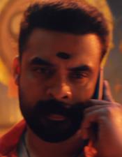 ബേ​സി​ലും ടൊ​വീ​നോ​യും വി​നീ​തും; അ​തി​ര​ടി ടൈ​റ്റി​ൽ ടീ​സ​ർ