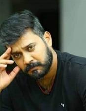 ടി​വി​യി​ൽ ക​ണ്ടു, സു​ര​ക്ഷി​ത​യാ​യി​രി​ക്കൂ; എ​ലി​സ​ബ​ത്തി​നോ​ട് ബാ​ല