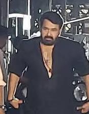 മു​ണ്ടു​മ​ട​ക്കി മാ​സ് ലു​ക്കി​ൽ മോ​ഹ​ൻ​ലാ​ൽ; ദി​ലീ​പ് ചി​ത്ര​ത്തി​ൽ ജോ​യി​ൻ ചെ​യ്തു?