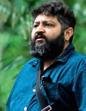 ബോ​ളി​വു​ഡ് സി​നി​മ സം​വി​ധാ​നം ചെ​യ്യാ​ൻ ലി​ജോ ജോ​സ് പെ​ല്ലി​ശേ​രി; സം​ഗീ​തം എ.​ആ​ർ. റ​ഹ്മാ​ൻ
