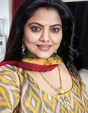 ബാ​ല​ച​ന്ദ്ര​മേ​നോ​നെ അ​പ​കീ​ർ​ത്തി​പ്പെ​ടു​ത്തി; ന​ടി മി​നു മു​നീ​ർ അ​റ​സ്റ്റി​ൽ