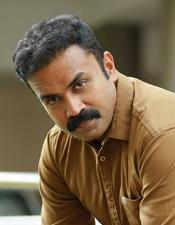 "എ​ന്‍റെ പി​ന്നാ​ലെ ന​ട​ന്നു ന​ട​ന്ന് അ​പ്പ​ൻ പോ​യെ​ടോ