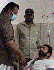 ഡാ​ഡി പോ​യ വി​വ​രം അ​മ്മ​യെ അ​റി​യി​ച്ചി​ട്ടി​ല്ല; ഷൈ​ൻ ടോ​മി​നെ ആ​ശു​പ​ത്രി​യി​ൽ സ​ന്ദ​ർ​ശി​ച്ച് സു​രേ​ഷ് ഗോ​പി