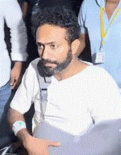 വാ​ഹ​നാ​പ​ക​ടം; വി​ദ​ഗ്ധ ചി​കി​ത്സ​യ്ക്കാ​യി ന​ട​ൻ ഷൈ​ൻ ടോം ​ചാ​ക്കോ​യെ​യും അ​മ്മ​യെ​യും തൃ​ശൂ​രി​ലെ​ത്തി​ച്ചു