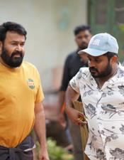 കേ​ര​ള​ത്തി​ൽ നി​ന്നു​മാ​ത്രം 100 കോ​ടി; ആ​കെ ക​ള​ക്ഷ​ൻ 178 കോ​ടി; "തു​ട​രും