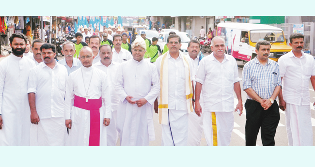 ക​ർ​ഷ​ക​ജാ​ഥ​യ്ക്കു കോ​ത​മം​ഗ​ലം സോ​ണി​ൽ ആ​വേ​ശോ​ജ്വ​ല സ്വീ​ക​ര​ണം