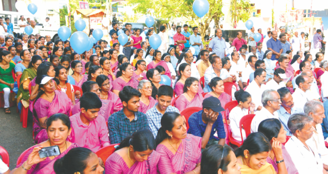 ആഘോഷപ്പെരുമയിൽ ക​ർ​ഷ​ക ജാ​ഥ​യ്ക്ക് ഇരിങ്ങാലക്കുടയിൽ വ​ര​വേ​ല്പ്