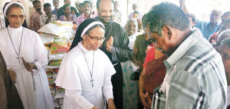 കു​ട്ട​നാ​ട്ടി​ൽ ക​രു​ണാ​ർ​ദ്ര സാ​ന്നി​ധ്യ​മാ​യി ക​പ്പൂ​ച്ചി​ൻ, എ​ഫ്സി​സി സ​ന്യ​സ്ത സ​മൂ​ഹ​ങ്ങ​ൾ