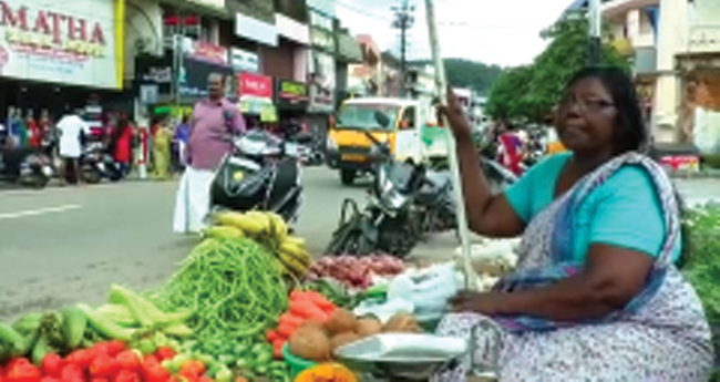 ഉ​പ​ജീ​വ​ന​മാ​ർ​ഗ​വും ദു​രി​ത​ബാ​ധി​ത​ർ​ക്ക്; റാ​ന്നി​യി​ൽ താ​ര​മാ​യി മോ​ളി