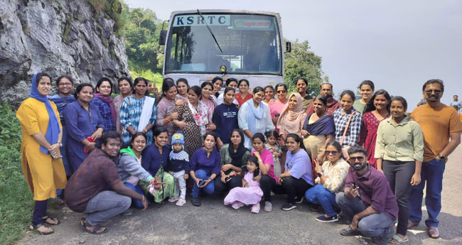 പൂ​ര​ത്തി​ന്‍റെ നാ​ട്ടി​ൽ​നി​ന്ന് ആ​ന​വ​ണ്ടി​യി​ൽ ഉ​ല്ലാ​സ​യാ​ത്ര​ക​ൾ