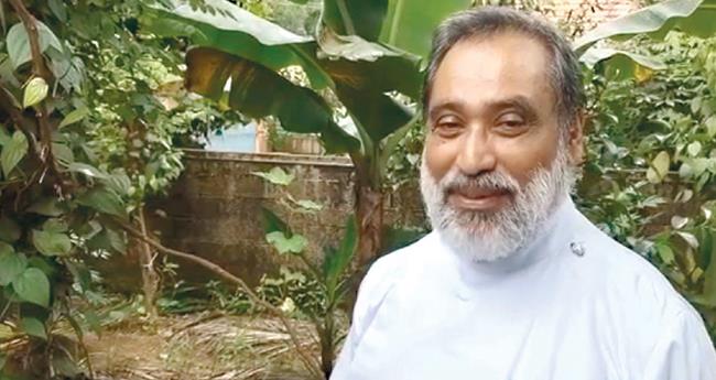 ക​റി​വേ​പ്പി​ല മു​ത​ൽ ഗാ​ഗ് ഫ്രൂ​ട്ട് വ​രെ, കൃ​ഷി​യി​ൽ ജേ​ക്ക​ബ് അ​ച്ച​ൻ ഹാ​പ്പി
