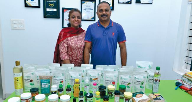 പ്രകൃതിദത്ത ഉത്പന്നങ്ങളുമായി ലോകം കീഴടക്കാൻ ദാ... ഒരു കടനാട്ടുകാരൻ