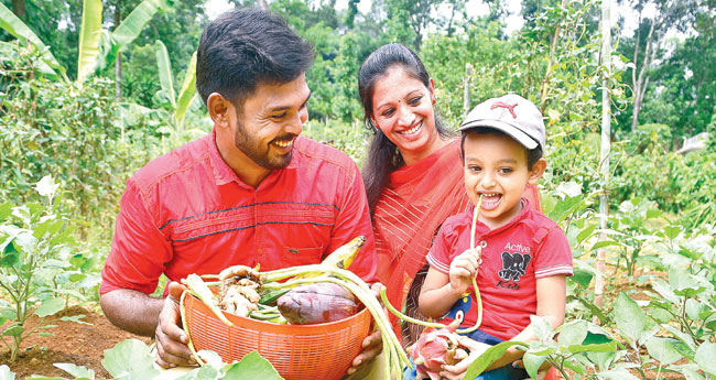 ഷിജോയ്ക്കും സംഘത്തിനും കൃഷി ജീവനും ജീവിതവും