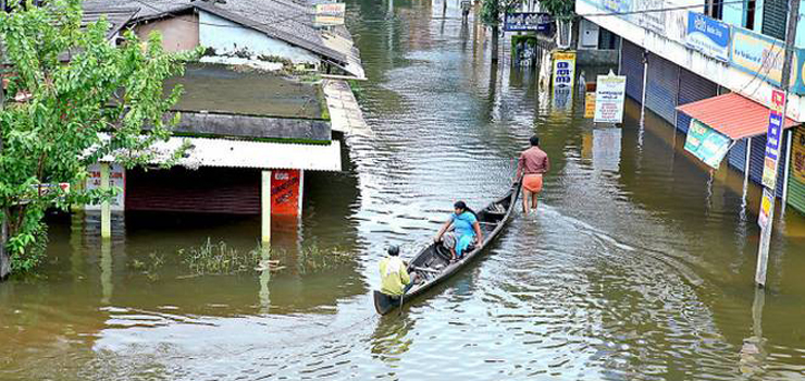 കി​ഴ​ക്ക​ൻ വെ​ള്ളം: ആ​ല​പ്പു​ഴ ന​ഗ​ര​ത്തി​ന്‍റെ  കി​ഴ​ക്ക​ൻ​മേ​ഖ​ല ദു​രി​ത​ത്തി​ൽ