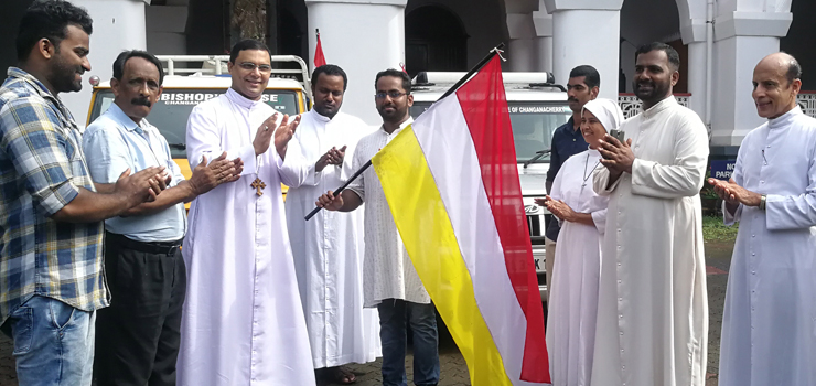 കു​​ട്ട​​നാ​​ടി​​ന് കൈ​​ത്താ​​ങ്ങാ​​യി  യു​​വ​​ദീ​​പ്തി-​​എ​​സ്എം​​വൈ​​എം