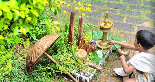 ഓ​ണം വ​ര​വാ​യി