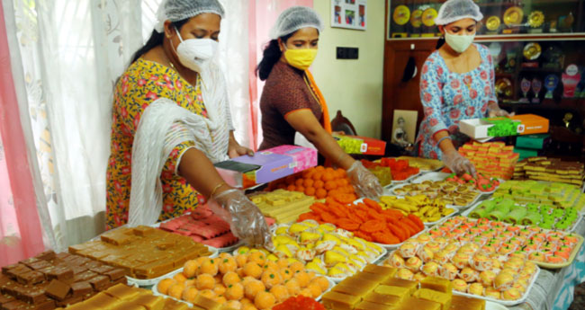 മ​ധു​ര​ത്തെരുവിൽ  ദീപാവലിയുടെ അതിമധുരം