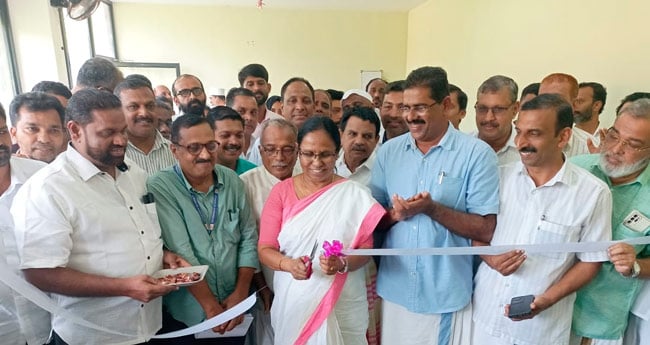 ഹ​ജ്ജ് ക്യാ​മ്പ് സം​ഘാ​ട​ക സ​മി​തി ഓ​ഫീ​സ് തു​റ​ന്നു
