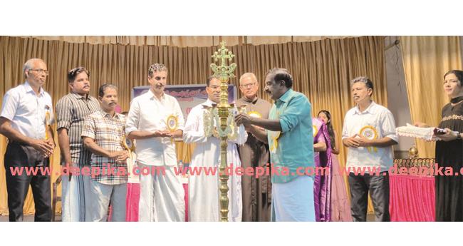 പ്ര​തി​ഭാ​സം​ഗ​മം