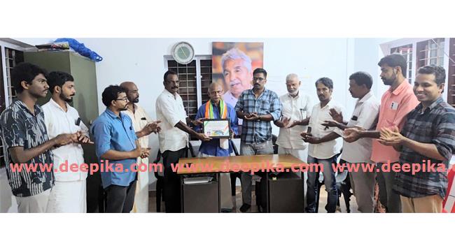 പ്ര​കൃ​തി സൗ​ഹാ​ർ​ദ പു​ര​സ്‌​കാ​രം ക​ർ​ഷ​ക​ന് കൈ​മാ​റി
