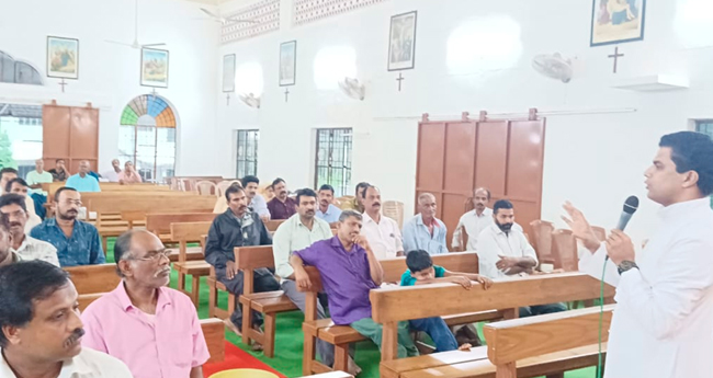 ക​രി​ന്ത​ളം-​വ​യ​നാ​ട് 400 കെ​വി ലൈ​ൻ: അ​ർ​ഹ​മാ​യ ന​ഷ്ട​പ​രി​ഹാ​രം ല​ഭ്യ​മാ​ക്ക​ണം
