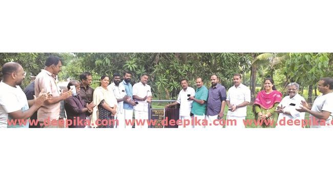 റോഡ് കൈവരി നിർമാണം പൂർത്തിയായി