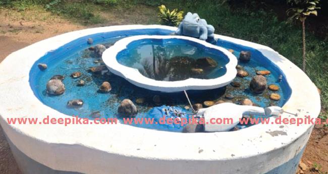 മ​രി​യാ​പു​ര​ത്ത് സാ​മൂഹ്യവി​രു​ദ്ധ അ​ഴി​ഞ്ഞാട്ടം