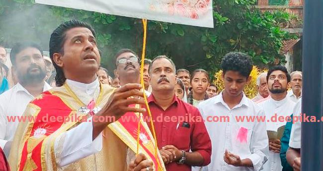 ദേ​വാ​ല​യ​ങ്ങളിൽ തി​രു​നാ​ൾ