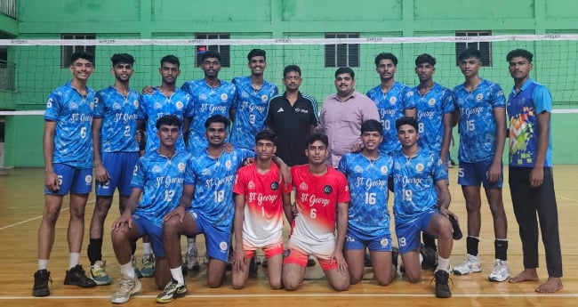 സാ​മൂ​ഹ്യ​നീ​തി വ​കു​പ്പ് വോ​ളി​ബോ​ൾ ടൂ​ർ​ണ​മെ​ന്‍റ്: അ​രു​വി​ത്തു​റ കോ​ള​ജ് ജേ​താ​ക്ക​ൾ