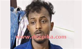 എ​ക്സൈ​സ് ഉ​ദ്യോ​ഗ​സ്ഥ​നെ  കാ​റി​ടി​പ്പി​ച്ച ശേ​ഷം പ്ര​തി ര​ക്ഷ​പ്പെ​ട്ടു