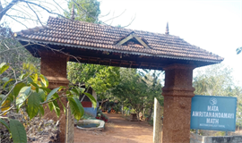 പ്ര​കൃ​തിദു​ര​ന്ത​ മു​ന്ന​റി​യി​പ്പ് സം​വി​ധാ​നം  ഒ​രു​ക്കാ​ൻ സ​ർ​ക്കാ​ർ  സ​ഹ​ക​രി​ക്കു​ന്നി​ല്ല:  അ​മൃ​താ​ന​ന്ദ​മ​യി മ​ഠം