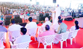 ‘മ​ത​നി​ര​പേ​ക്ഷ​ത ചോ​ദ്യം ചെ​യ്യ​പ്പെ​ടു​ന്ന  രാ​ജ്യ​ത്ത് കേ​ര​ളം ബ​ദ​ലെ​ന്ന്’