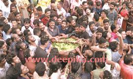 ഭ​ക്തി​സാ​ന്ദ്രം; ച​ന്ദ​ന​പ്പ​ള്ളി  ചെ​മ്പെ​ടു​പ്പി​ന് ജ​ന​സാ​ഗ​രം
