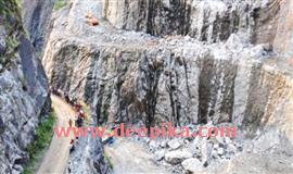പ​യ്യ​നാ​മ​ൺ ചെ​ങ്കു​ള​ത്ത് ക്വാ​റി​യി​ൽ അ​പ​ക​ടം : ദു​ർ​ഘ​ട​ സാ​ഹ​ച​ര്യം ര​ക്ഷാ​പ്ര​വ​ർ​ത്ത​ന​ത്തെ​യും ബാ​ധി​ച്ചു