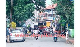 കി​​ട​​ങ്ങൂ​​രി​​ല്‍  ഗ​​താ​​ഗ​​ത​​ക്കു​​രു​​ക്ക്