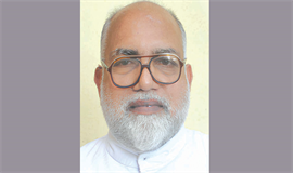 ഫാ. ​ജോ​ർ​ജ് ഡി. ​വെ​ള്ളാ​പ്പ​ള്ളി:  പൗ​രോ​ഹി​ത്യ​ത്തി​ലെ ഒ​രു പ​ത്ത​ര​മാ​റ്റ്